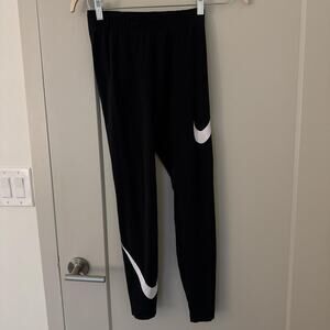 Nike black and white leggings